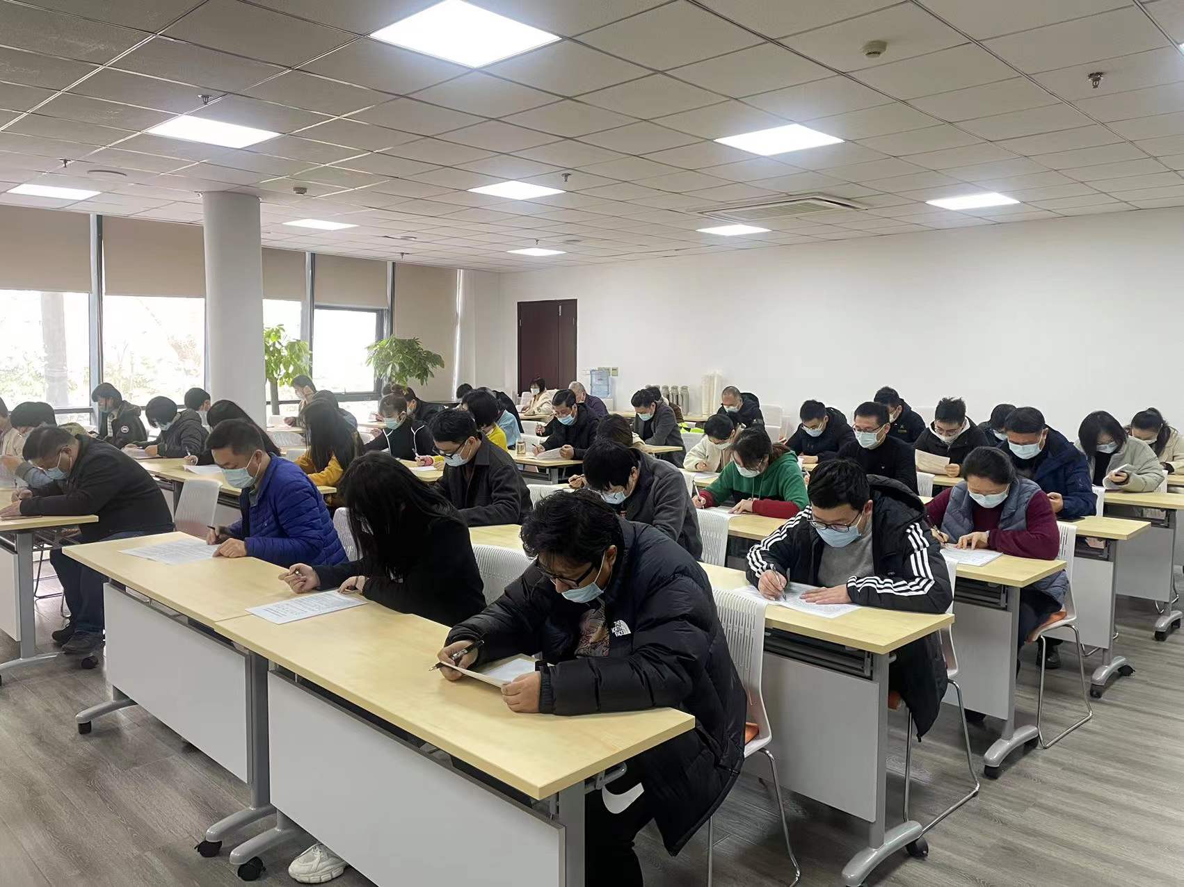 1640314324217363.jpg 9ed3453c1fdb72b6b5fe3fee4c80b84.jpg